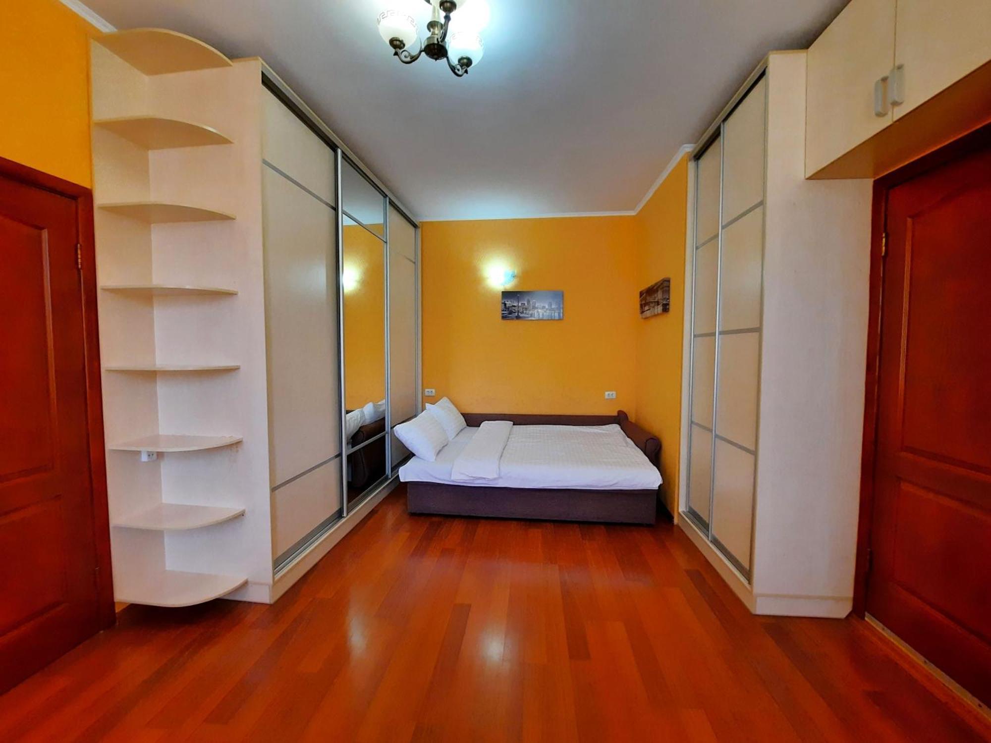 Alex Apartments: Central Two-Room Apartment with 24/7 Self-Check-In Poltava Exterior photo